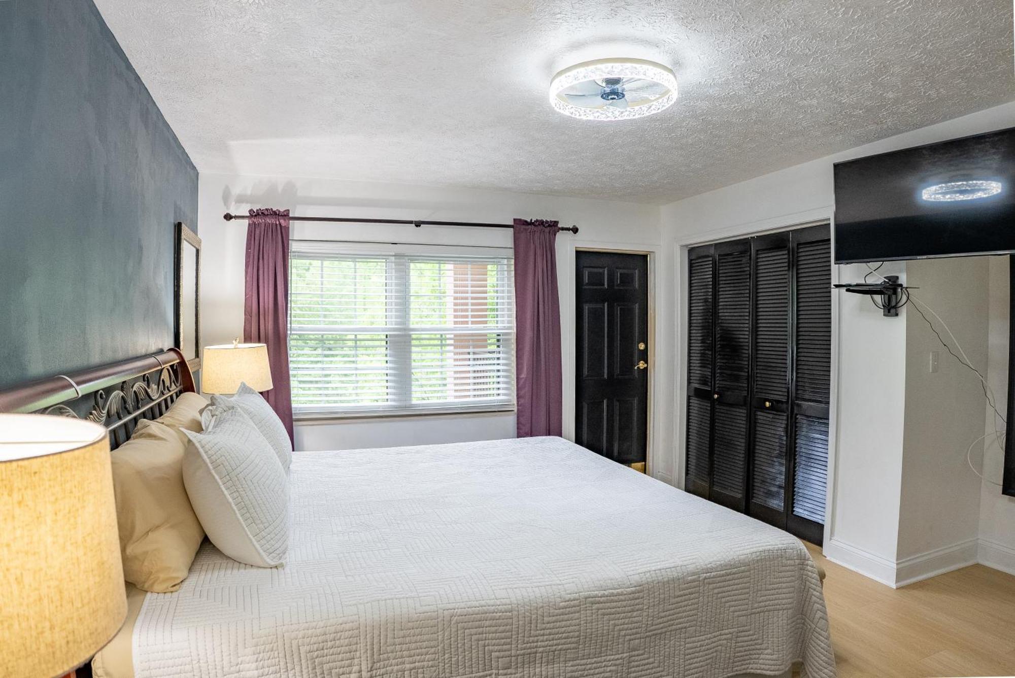 Luxurious Condo, Pool, Fireplace, Hiking Gatlinburg Exterior photo