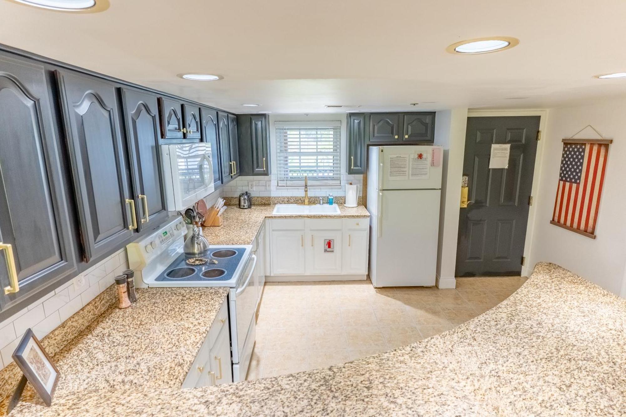 Luxurious Condo, Pool, Fireplace, Hiking Gatlinburg Exterior photo