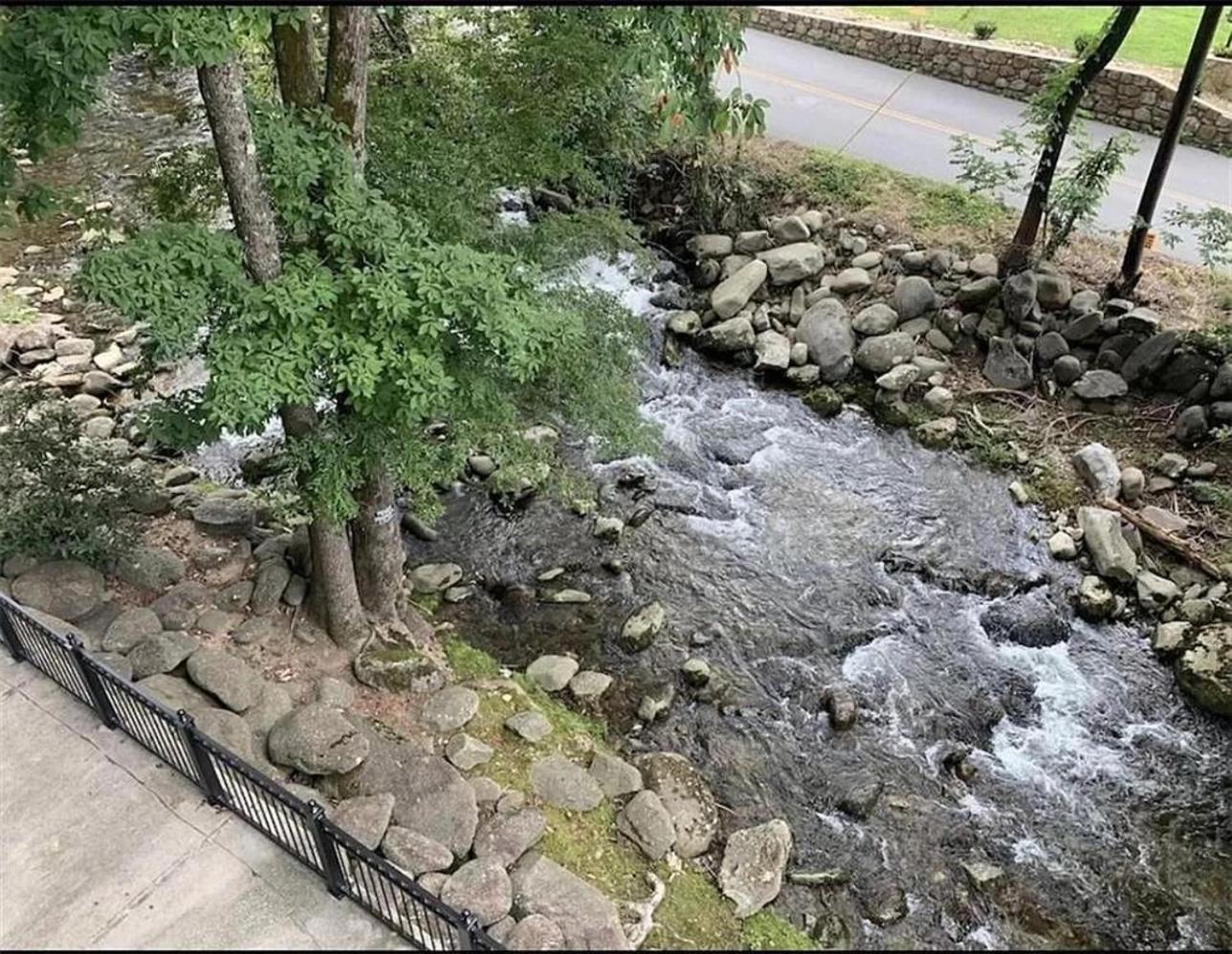 Luxurious Condo, Pool, Fireplace, Hiking Gatlinburg Exterior photo