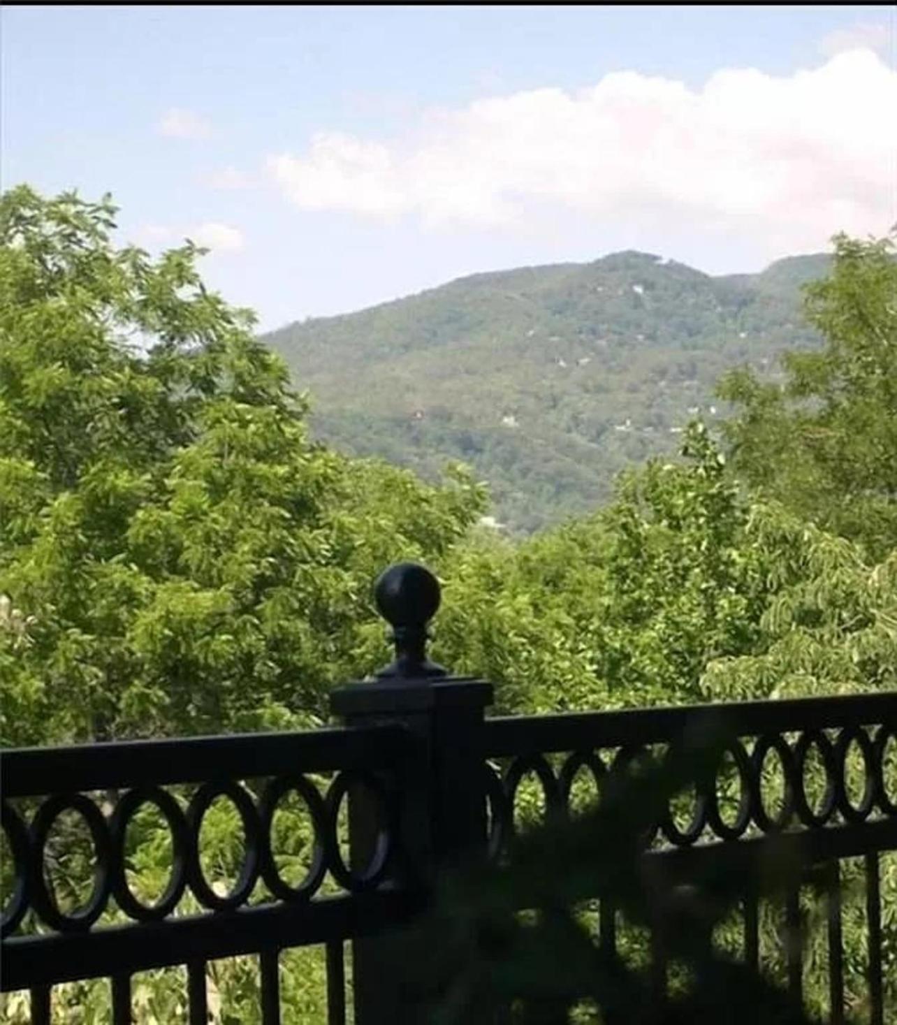 Luxurious Condo, Pool, Fireplace, Hiking Gatlinburg Exterior photo